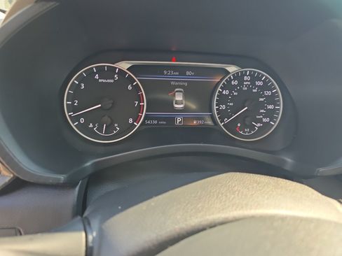 Used 2024 Nissan Sentra SV FWD image 21