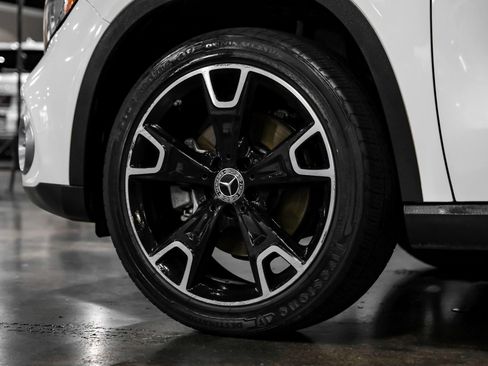 Used 2019 Mercedes-Benz GLA 250 image 52