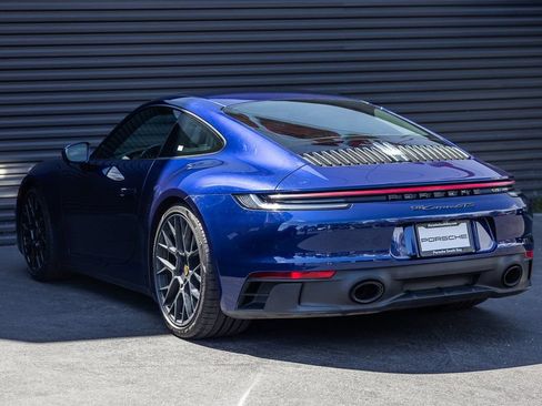 Certified 2024 Porsche 911 Carrera GTS RWD image 3