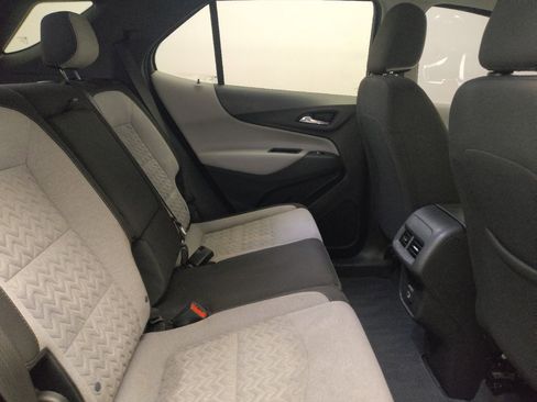 Used 2022 Chevrolet Equinox LT image 19