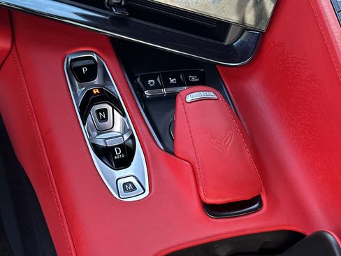 Used 2024 Chevrolet Corvette Stingray Premium Conv w/ Z51 Performance Package image 22