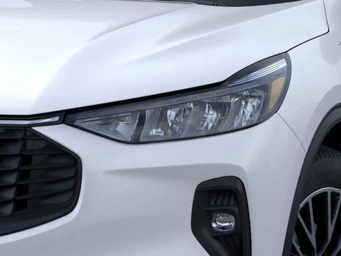 New 2025 Ford Escape SE image 18