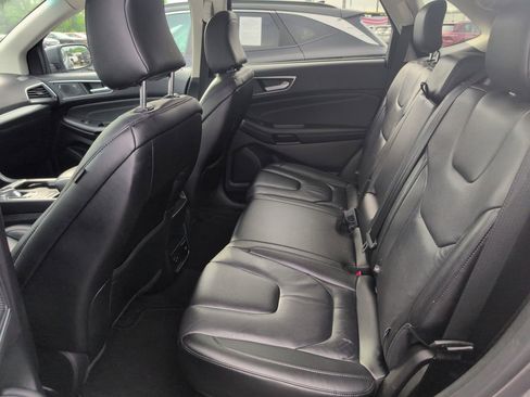 Used 2022 Ford Edge Titanium image 30