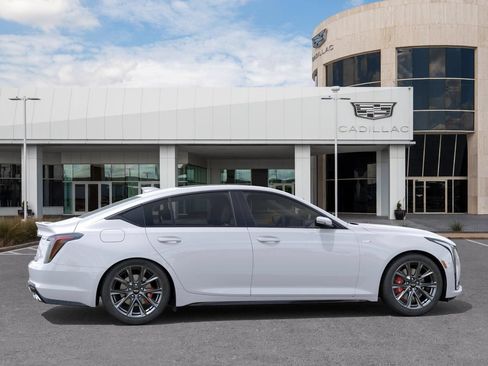 Used 2026 Cadillac CT5 V RWD image 6