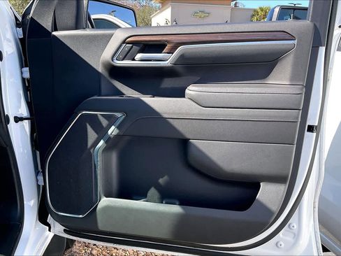 Used 2023 Chevrolet Silverado 1500 LT image 23