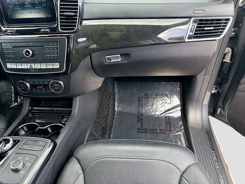 Used 2018 Mercedes-Benz GLS 550 4MATIC w/ Driver Assistance Package image 18
