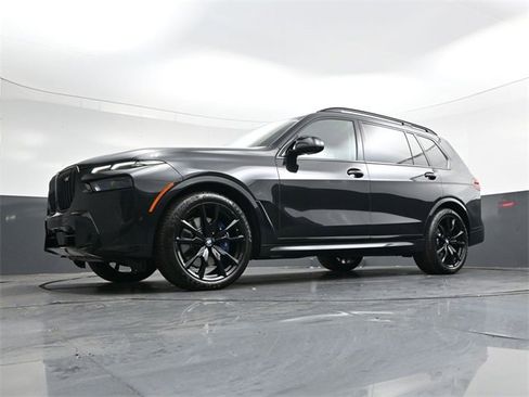 Used 2024 BMW X7 M60i w/ Executive Package image 32