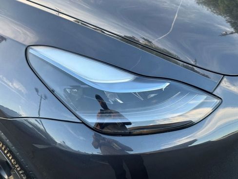 Used 2024 Tesla Model Y Long Range AWD/4WD image 35