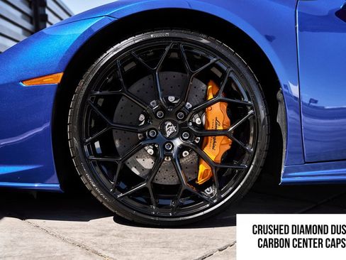 Used 2020 Lamborghini Huracan EVO AWD/4WD image 3