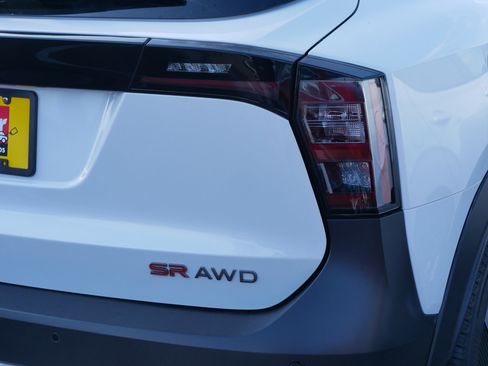 Used 2025 Nissan Kicks SR image 17