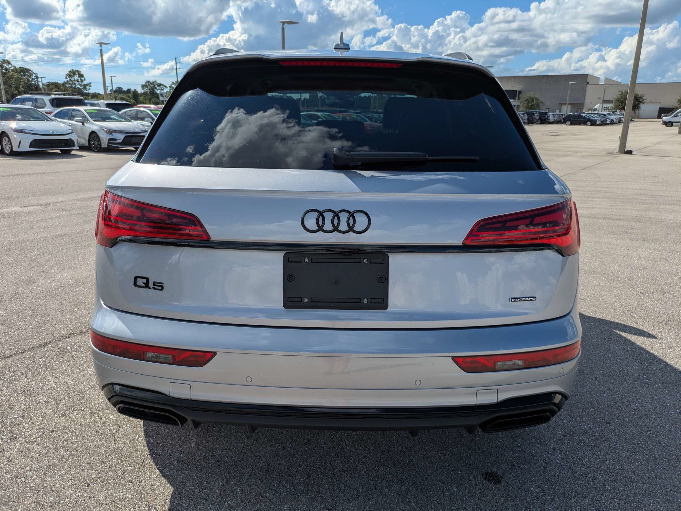 Used 2023 Audi Q5 2.0T Premium Plus w/ Premium Plus Package AWD/4WD image 5