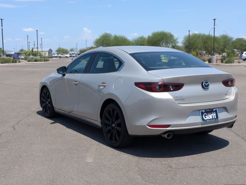 Used 2024 MAZDA MAZDA3 s FWD image 3