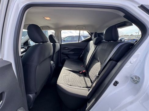 Used 2024 Nissan Kicks SV image 11