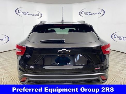 Certified 2025 Chevrolet Trax RS w/ Sunroof Package image 5