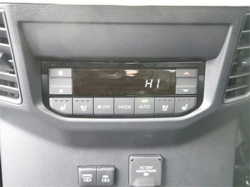 Used 2024 Toyota Sequoia Capstone image 11