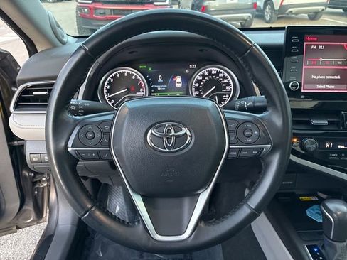 Used 2023 Toyota Camry XLE image 28