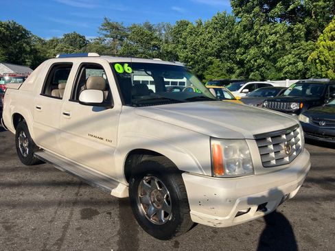 Used 2006 Cadillac Escalade EXT AWD/4WD image 5