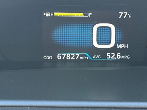 Used 2017 Toyota Prius Two image 27