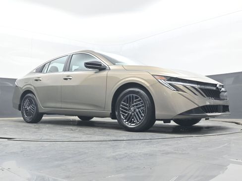 New 2026 Nissan Sentra SV FWD image 22