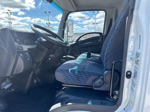 New 2024 Chevrolet Low Cab Forward image 18