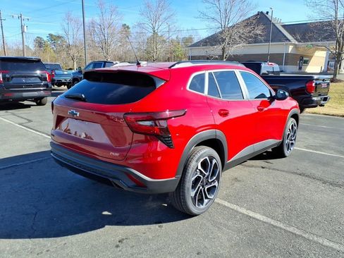 New 2026 Chevrolet Trax RS w/ Sunroof Package image 5