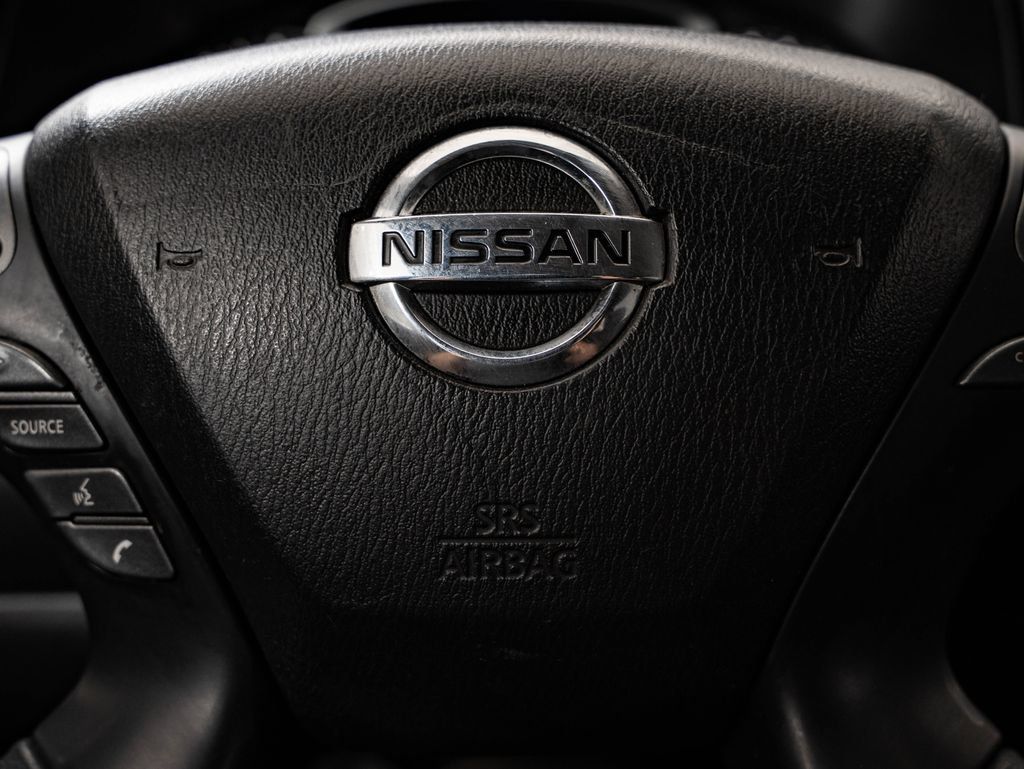 Used 2018 Nissan Pathfinder SL FWD image 30