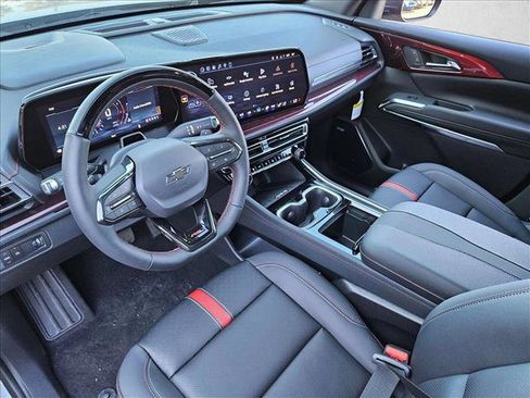 New 2026 Chevrolet Traverse RS FWD image 3