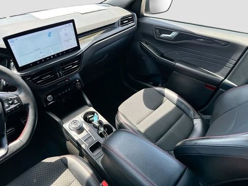 Used 2024 Ford Escape ST-Line w/ Tech Pack #1 FWD image 22