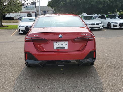 New 2027 BMW 540i xDrive w/ M Sport Package AWD/4WD image 4