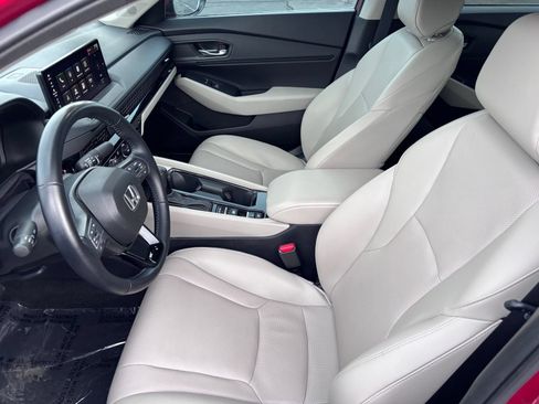 Certified 2025 Honda Accord EX-L image 18