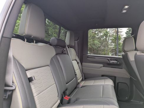 Used 2026 Chevrolet Silverado 2500 ZR2 w/ ZR2 Bison Edition AWD/4WD image 19