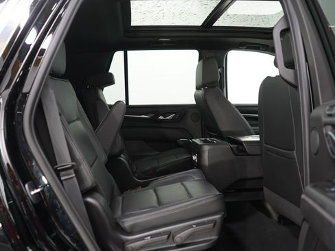 Used 2023 GMC Yukon Denali w/ Max Trailering Package AWD/4WD image 13