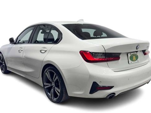 Used 2021 BMW 330i Sedan w/ Premium Package image 4