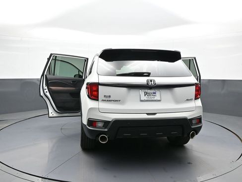 Certified 2024 Honda Passport EX-L image 47