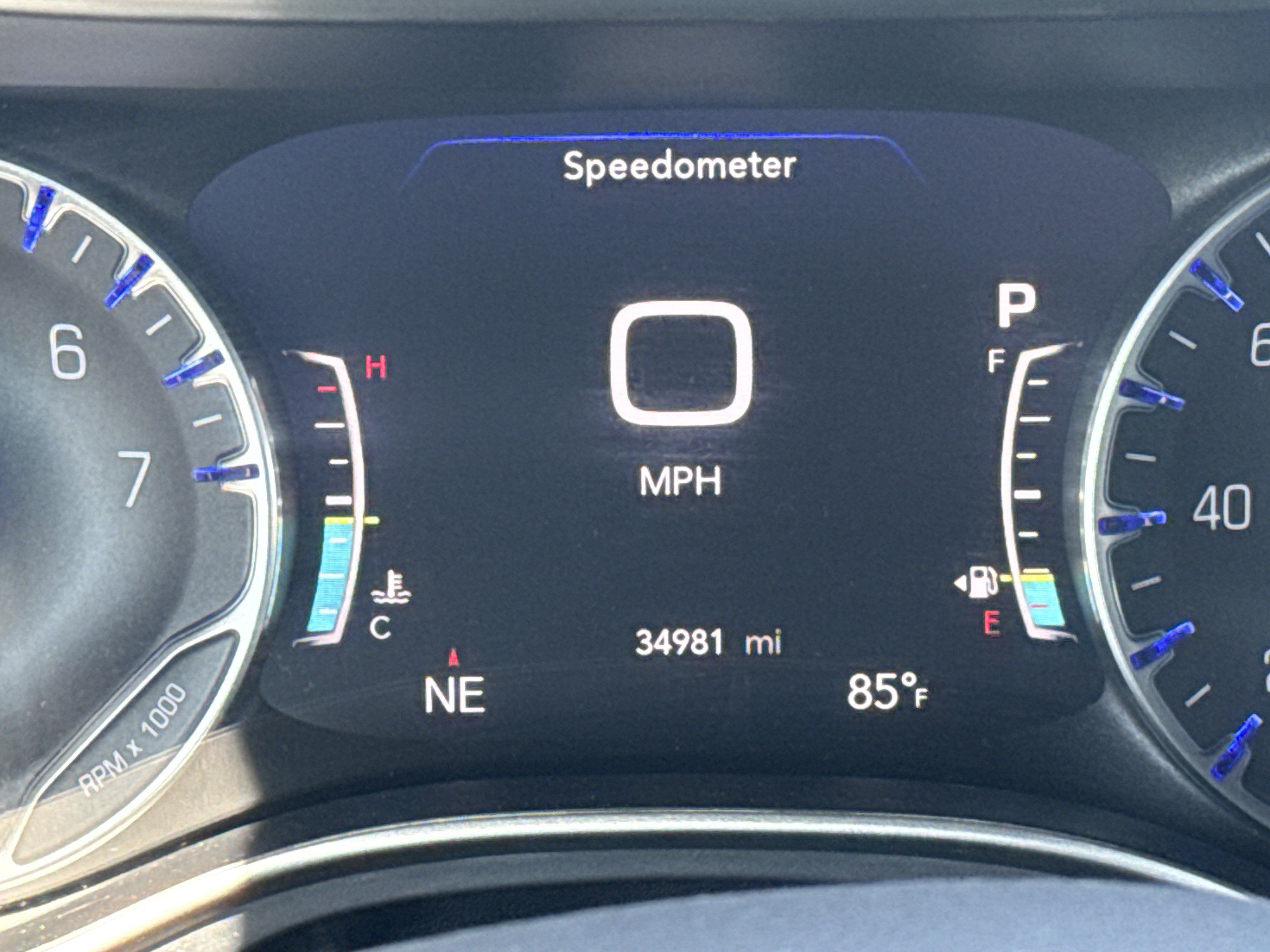 Used 2023 Chrysler Pacifica Touring-L w/ S Appearance Package FWD image 20