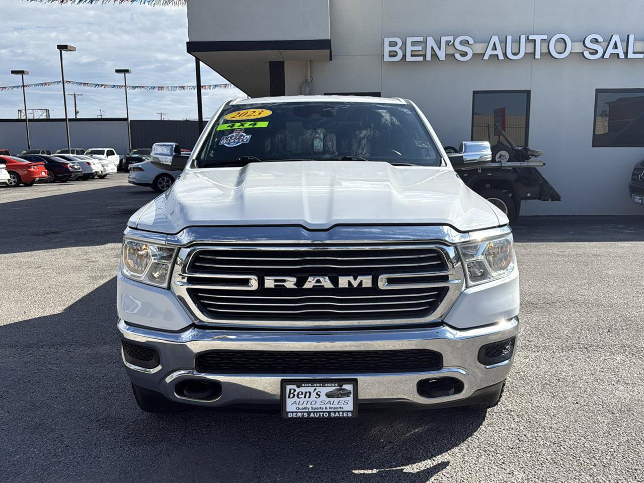 Used 2023 RAM 1500 Laramie w/ Off Road Group AWD/4WD image 3