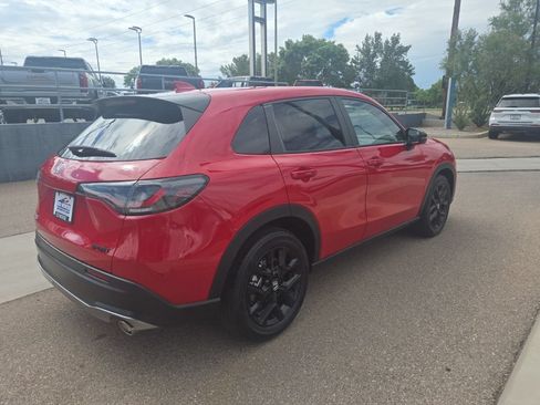 Used 2025 Honda HR-V Sport image 5