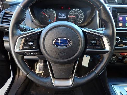 Used 2018 Subaru Crosstrek 2.0i Premium AWD/4WD image 12