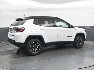 Used 2025 Jeep Compass Trailhawk AWD/4WD video 2