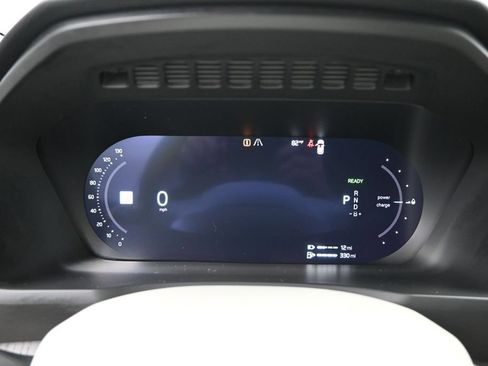 Used 2025 Volvo XC90 T8 Plus w/ Protection Package AWD/4WD image 13