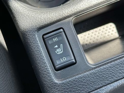 Used 2020 Nissan Rogue SV AWD/4WD image 30
