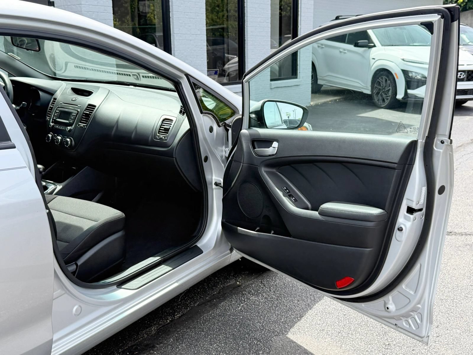 Used 2018 Kia Forte LX FWD image 18
