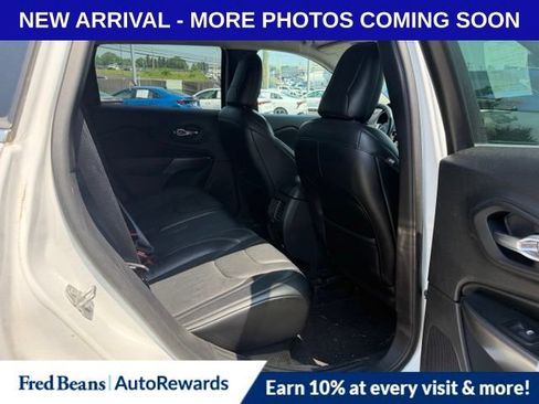 Used 2019 Jeep Cherokee Limited AWD/4WD image 10