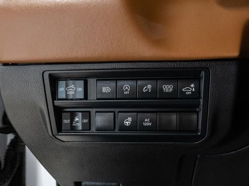Used 2026 Toyota Tundra 1794 Edition AWD/4WD image 18