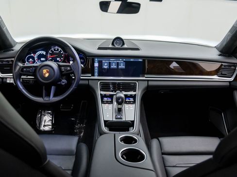 Used 2021 Porsche Panamera Turbo S w/ Premium Package image 11
