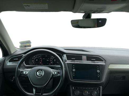 Used 2019 Volkswagen Tiguan SEL AWD/4WD image 10