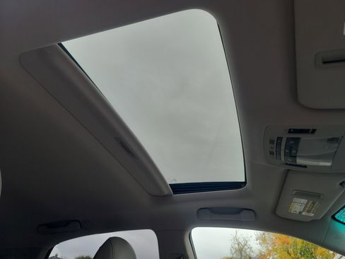 Used 2011 Lexus RX 350 AWD image 21