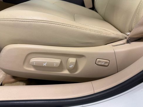 Used 2011 Lexus ES 350 FWD image 7