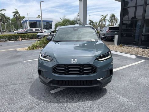 Used 2025 Honda HR-V Sport image 3