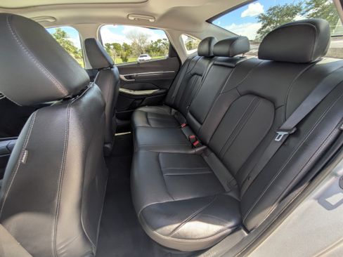 Used 2024 Hyundai Sonata Limited FWD image 13